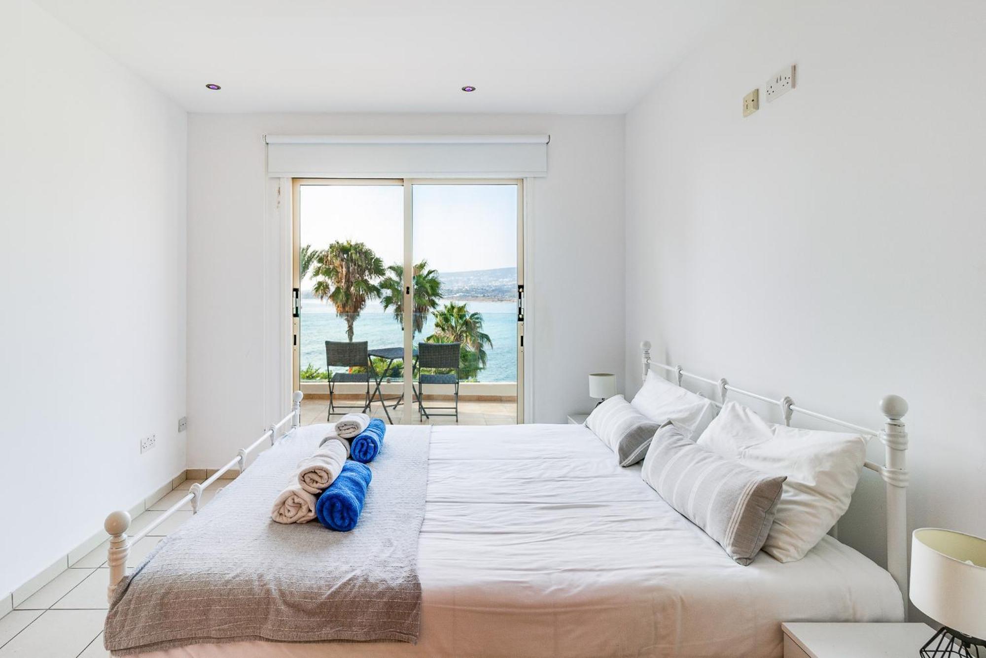 Beach Front Villa Mer Blu By Ezoria Villas คอรัลเบย์ ภายนอก รูปภาพ