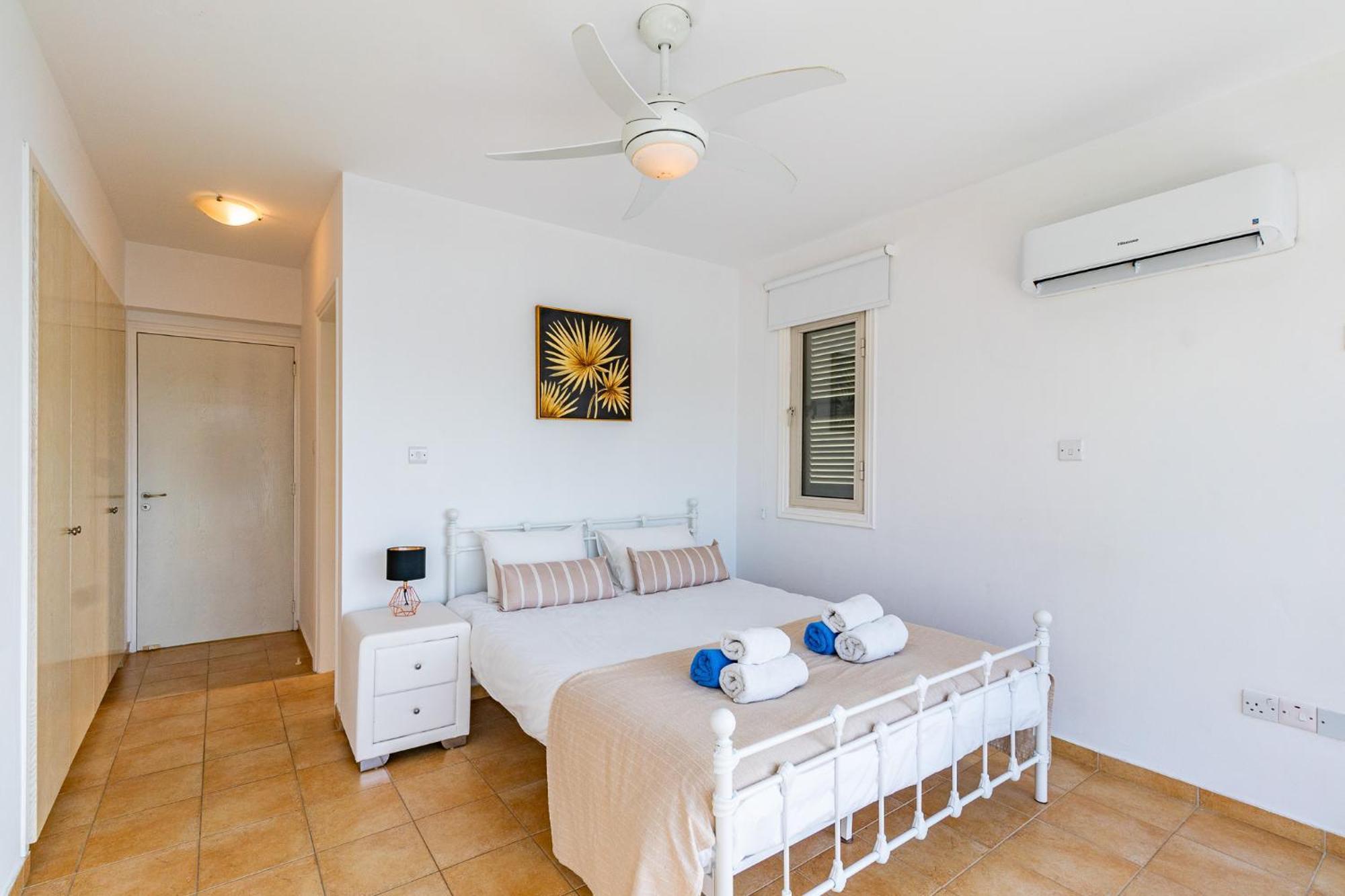 Beach Front Villa Mer Blu By Ezoria Villas คอรัลเบย์ ภายนอก รูปภาพ