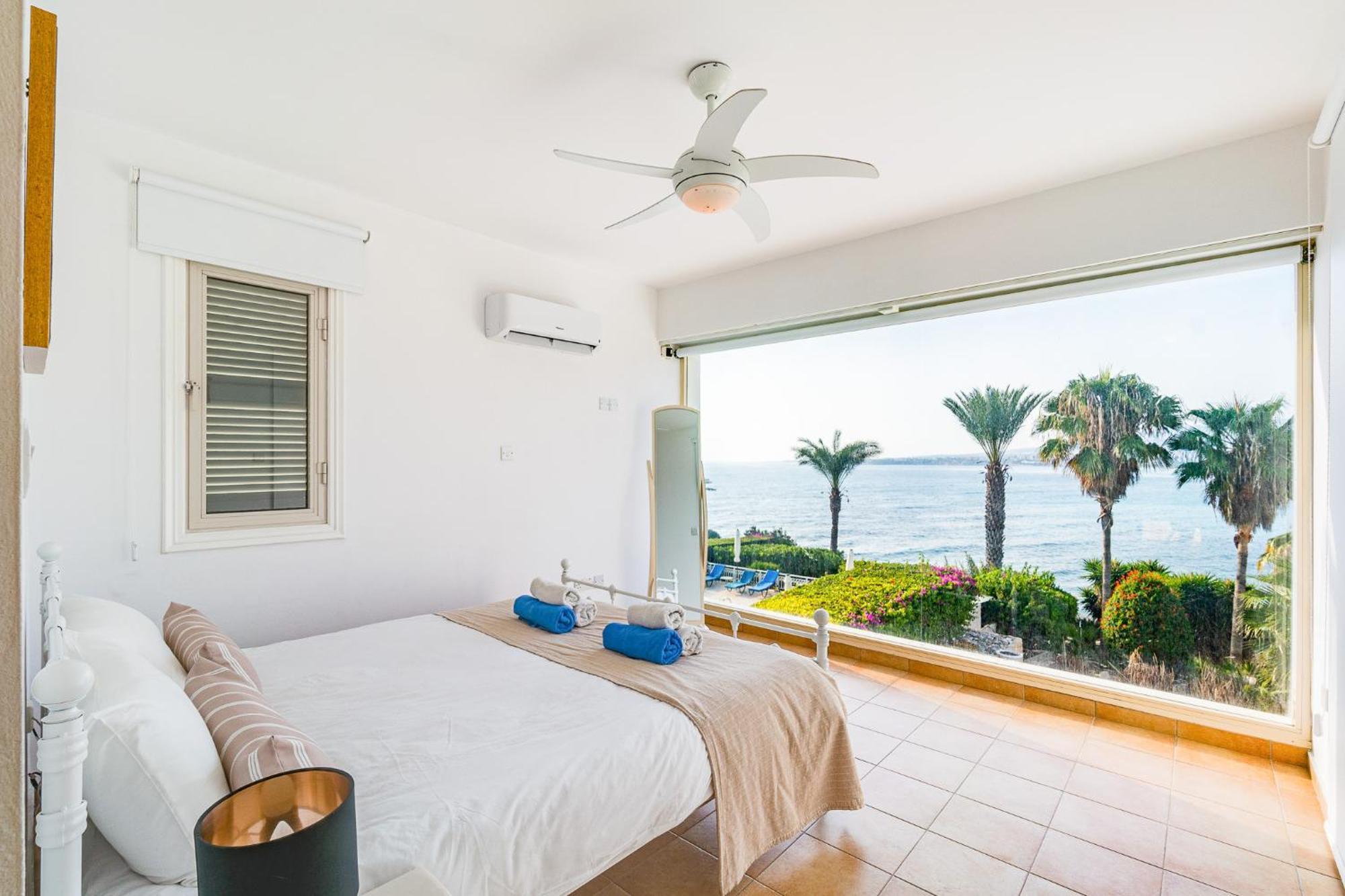 Beach Front Villa Mer Blu By Ezoria Villas คอรัลเบย์ ภายนอก รูปภาพ