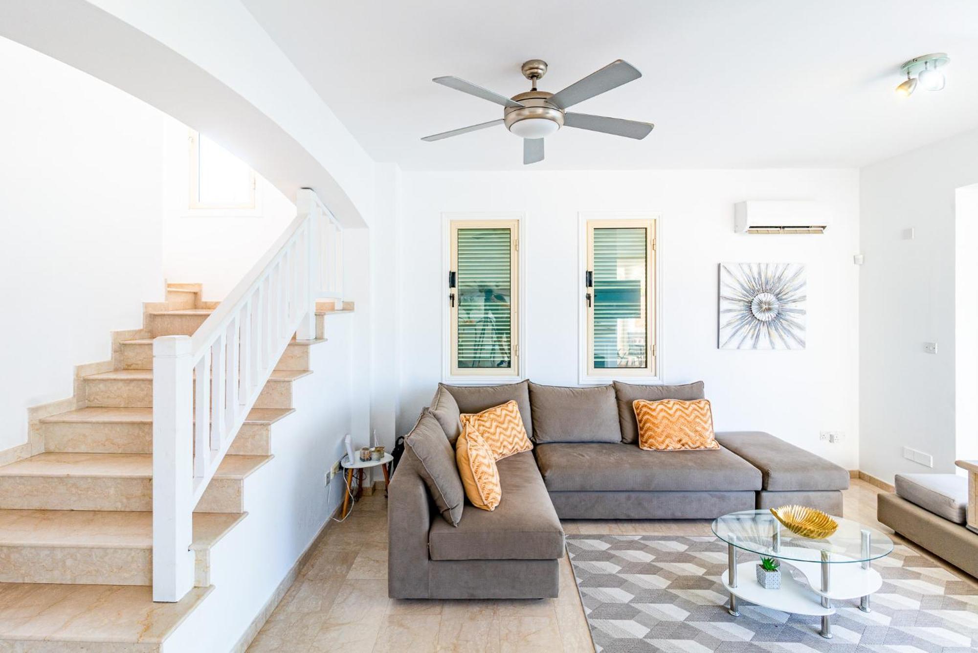 Beach Front Villa Mer Blu By Ezoria Villas คอรัลเบย์ ภายนอก รูปภาพ